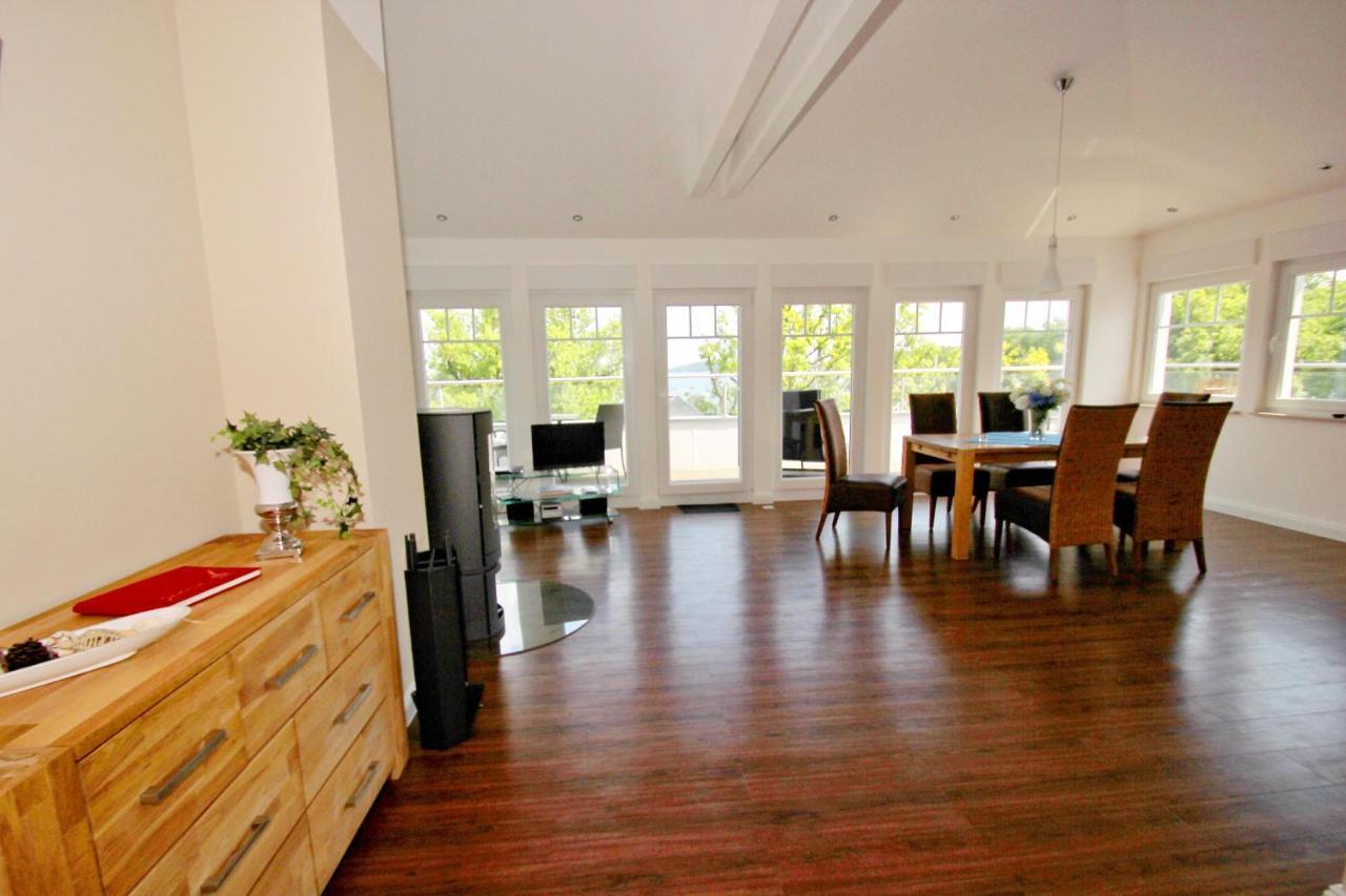 Hafennahe Penthousewohnung Mit Meerblick - Hafenresidenz Lauterbach Fewo 2-7 Exterior photo